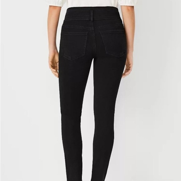 Ann Taylor NWT Sculpting Pocket High Rise Skinny Jeans Jet Black Wash 10 Fall - Picture 1 of 16